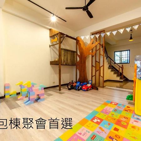 安平宜居包棟 Ktv 民宿-依人數開放房型 Tainan Buitenkant foto